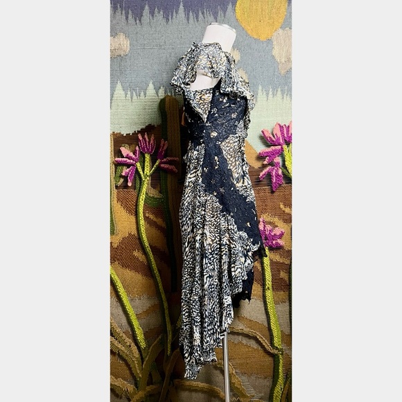 Anthropologie V-Neck Ruffle Lace Dress 0P - Picture 8 of 16